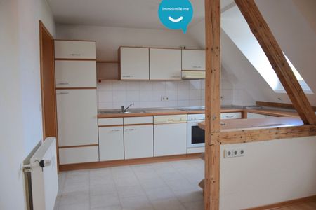 viiiel Platz • 2 Zimmer • Einbauküche • Dusche & Wanne • Tageslichtbad • Dachgeschoss - Photo 3