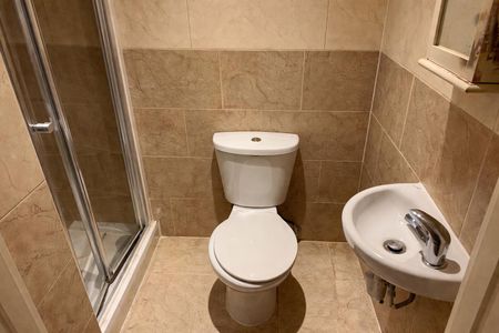 Edenhall Glen, Romford RM3, London - Photo 3