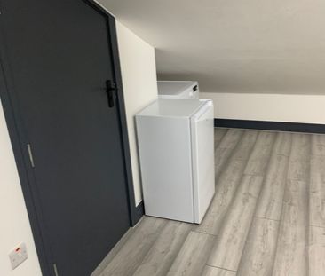 Room in a Shared House, Elsiemaud Road, SE4 - Photo 5