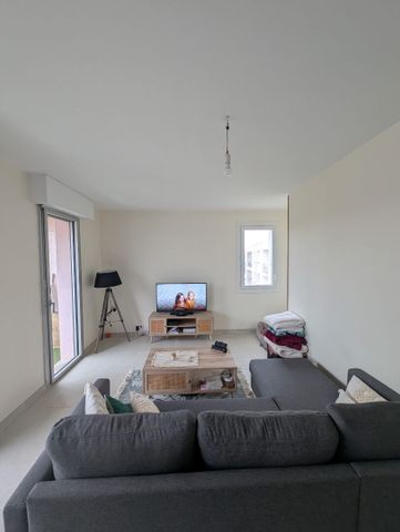 Location Appartement 2 pièces 59m² - Photo 2