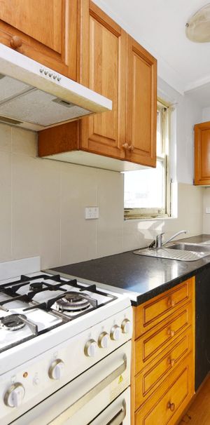Convenience to all amenities - Photo 1