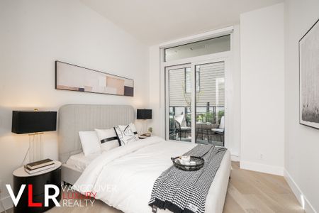Condo in West Vancouver, BC - Photo 4