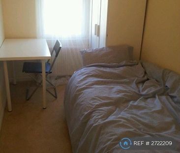 3 bedroom terraced house to rent - Photo 6