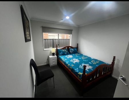 Clyde North - Photo 2