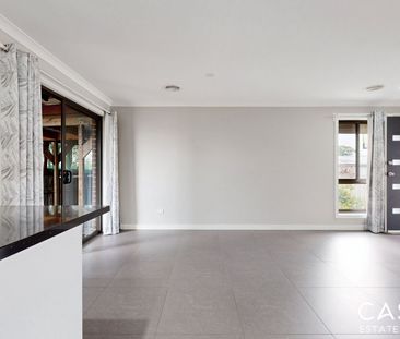 3A Wallace Road, Cranbourne - Photo 2