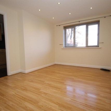 Mullards Close - Photo 1