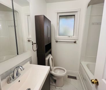 For Lease - 2749 Truscott Drive, Mississauga, Ontario - Photo 6