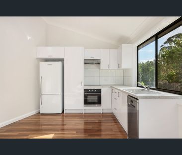 75 Lantana Avenue, Wheeler Heights, NSW 2097 - Photo 3