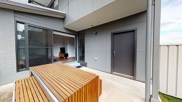 3/50 Lachlan Road - Photo 1