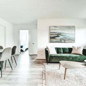 Classic 2 Bedroom - 6965 Rue De Choisy, Montréal - Photo 2