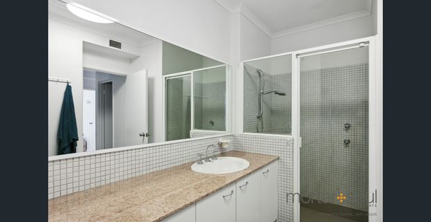 Big City Life! Furnished and Equipped! - Photo 1