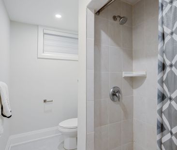 For Lease - 208 Betty Ann Drive Unit# Lower B, Toronto, Ontario - Photo 6