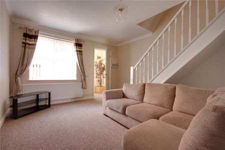 2 bed terraced house to rent in Chapel Street, Lazenby, TS6 - Photo 2