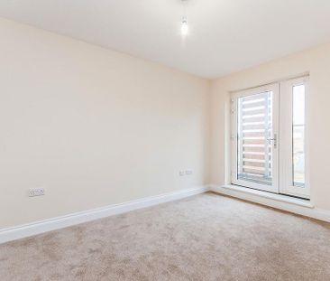 2 bedroom end of terrace house to rent - Photo 4