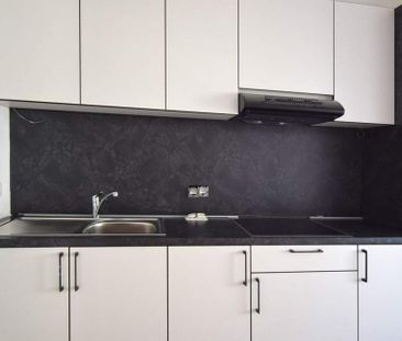 Appartement te huur in Roeselare voor € 695 met 2 slaapkamers - Photo 3