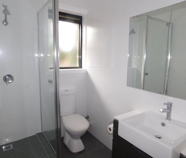 5/1 Collins Street, Essendon - Photo 3