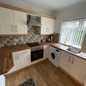 8 Dhu Varren Parade, Belfast, BT13 3FJ - Photo 2