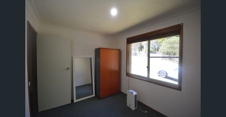 Warm, Comfortable and Ready to Call Home - Photo 2