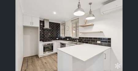 Charming Modern Living - Photo 5