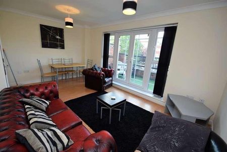 Mackworth Street, Hulme, Manchester, M15 - Photo 2