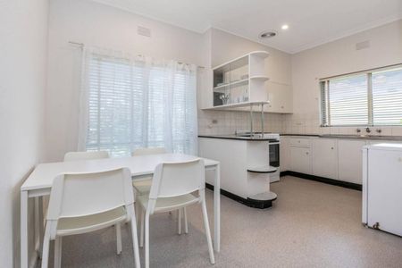 NEAT UNIT IN A GREAT LOCATION! - Photo 3