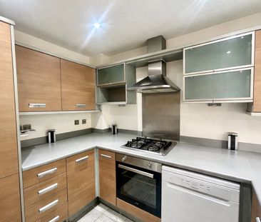 Silver Birch Way, Farnborough, GU14 - Photo 5