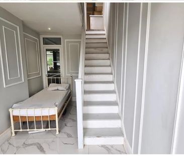 Studio Flat, Powys Lane, N14 - Photo 1