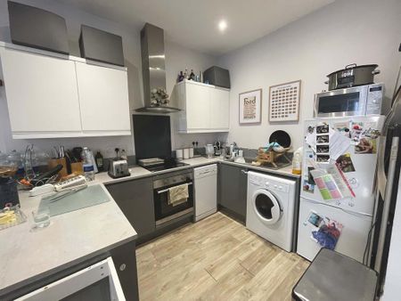 2 bedroom apartment to rent - Photo 4