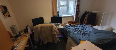 Flat 2, 18 Moira Street, Adamsdown, Cardiff, CF24 0EQ - Photo 5