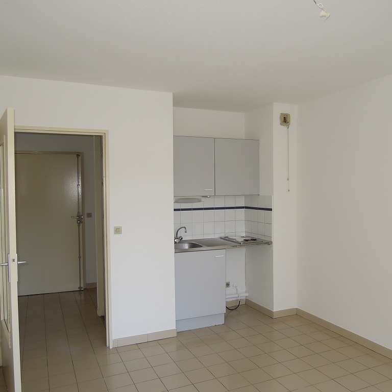 Location Appartement 1 pièce 19m² MONTPELLIER 34000 - Photo 1