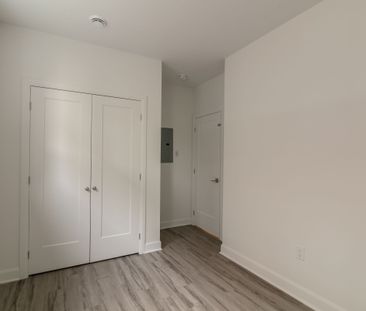 6600 Darlington - Photo 5