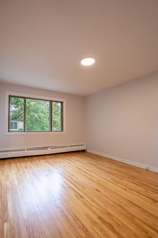 Victoria Towers - Photo 5