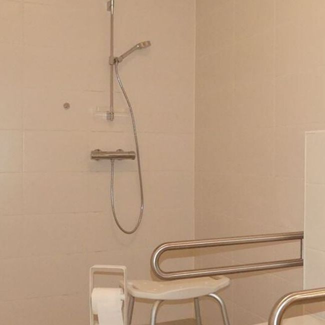 Gelijkvloers app. te huur in Oostduinkerke voor € 960 met 1 slaapkamer - Foto 1