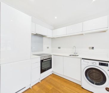 2 bedroom ground floor maisonette to rent - Photo 5