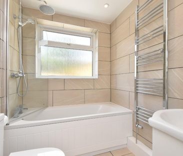 2 bedroom House To Let - Photo 2