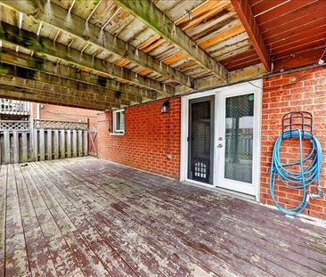 For Lease - 8 Vail Meadows Crescent Unit# UPPER, Clarington, Ontario - Photo 2