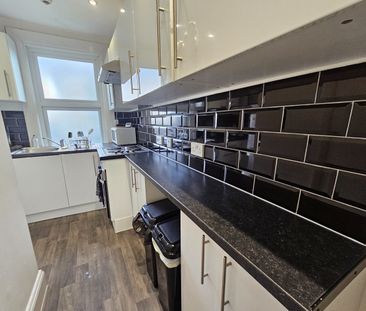 Room in a Shared House, Cambridge Road, SE20 - Photo 2