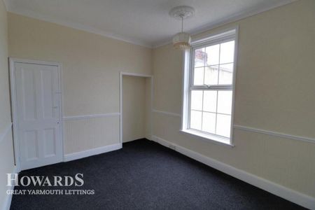 4 bedroom terraced house to rent - Photo 5