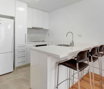 211/2 Olive York Way, Brunswick West - Photo 5
