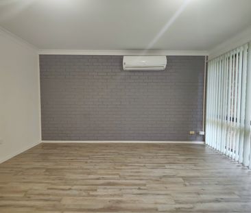 Three bedroom home - Photo 1