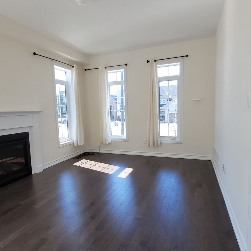 For Lease - 218 ROY Drive, Clearview, Ontario - Photo 1