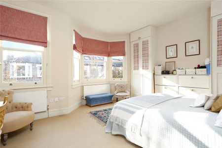 4 bedroom terraced house to rent - Photo 5