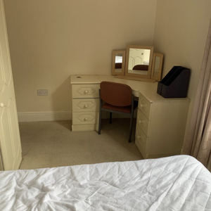 Room 2, 6 Lonsdale Road, Wolverhmampton, West Midlands, WV3 - Photo 3