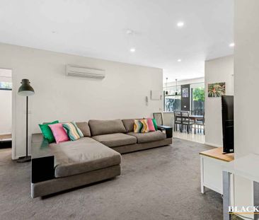 Furnished apartment ideally located in the inner north - Photo 2