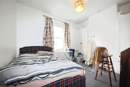 Guildford Park Road, Guildford, GU2 7NA - Photo 4