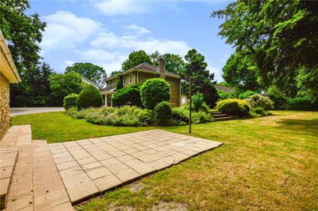 5 bedroom detached house to rent - Photo 4