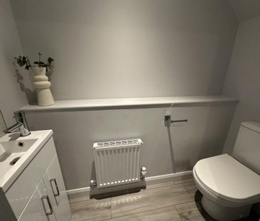 2 bedroom terraced house to rent - Photo 3