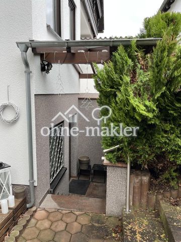 Souterrainwohnung in Heroldsbach mit viel Tageslicht und Gartenanteil, Ortsrandlage - Photo 3