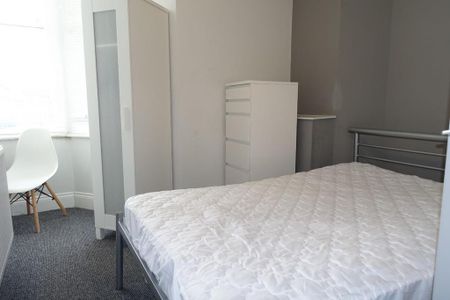 5 bedroom private hall to rent - Photo 5