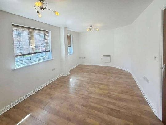 Moorland Green, Gorseinon, SA4 - Photo 1